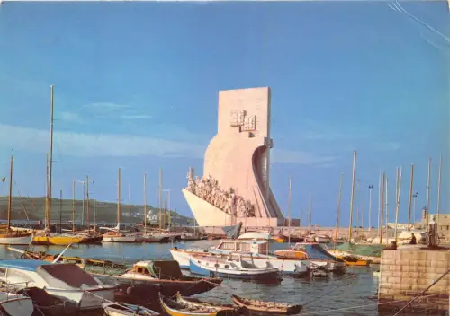 BR2701 Lissabon Denkmal für die Entdeckungen und das Dock von Belem Portugal