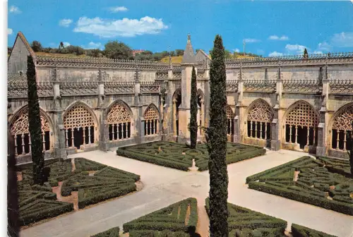 BR4817 Batalha Klostergarten und Königskloster Portugal