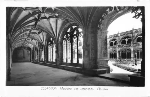 BR57152 Claustro Mosteiro dos Jeronimos claustro Lisboa Portugal