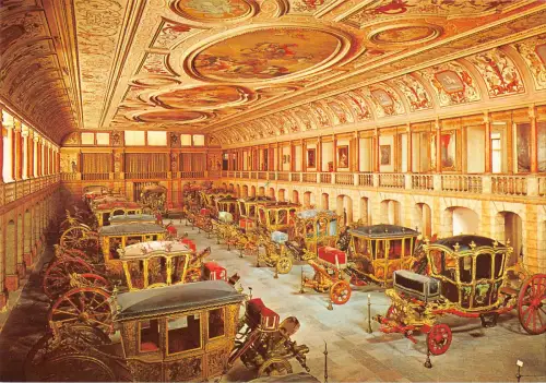 B110243 Portugal Lissabon Der Große Saalraum des Reisebusmuseums