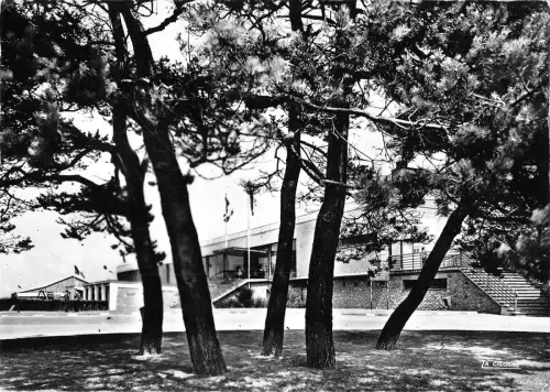 BR57537 Le Touquet l Flughafenflugzeug Flugzeug