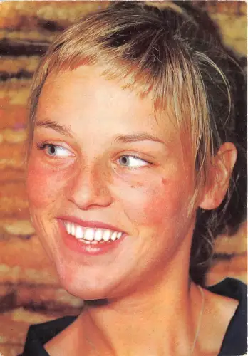 BR5020 Visages du Monde Suede Collegienne protestante sweden