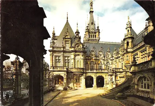 B50765 Le Benedictine a Fecamp vue de la Cour D Honneur france