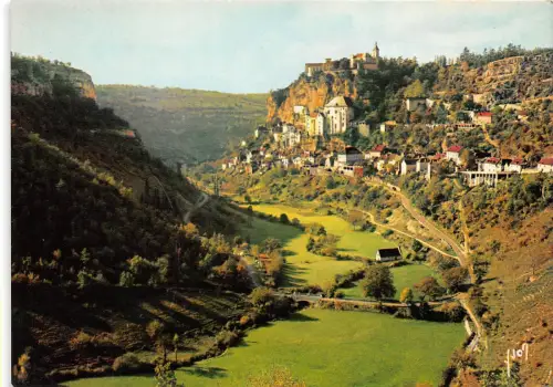 BR4613 Roc Amadour Vue generale france