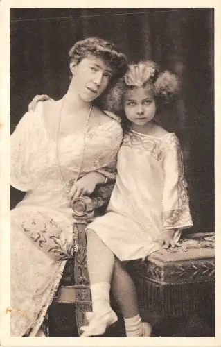 uk42966 reine elizabeth princesse marie jose belgium belgium royalty