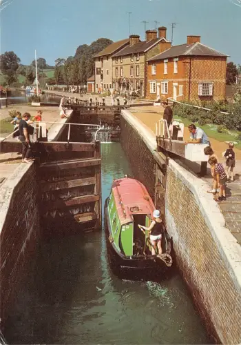 B87616 stoke bruerne waterways museum uk