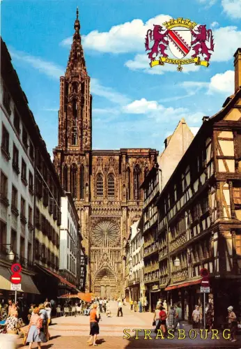 BG18355 strasbourg la rue merciere et la cathedrale france