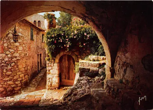 BR13993 Eze Vieilles rues et vieilles pierres france