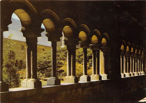 BG4921 tongeren basiliek romaans kloosterpand belgien