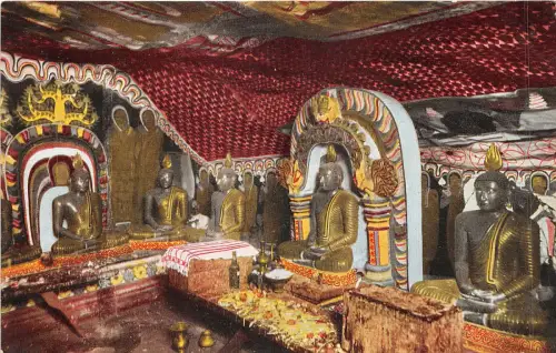 br104277 Innenraum Felsentempel Dambulla Ceylon Echtfoto Sri Lanka