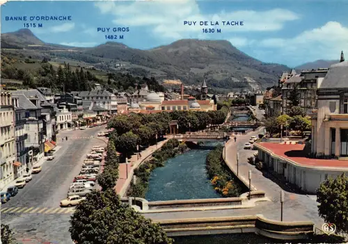 BR23585 La Bourbule perspective sur la Dordogne france