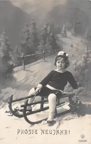 BG20396 Mädchen auf Schlitten Mistel Silvester Neujahr Germany