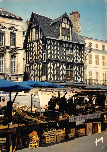 BR499 Frankreich La Rochelle Jolie Maison
