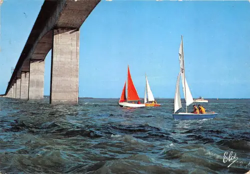 BR4485 Ile d Oleron Le nouveau Pont france