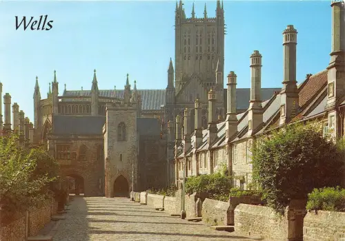 B87881 vicars close and cathedral wells uk