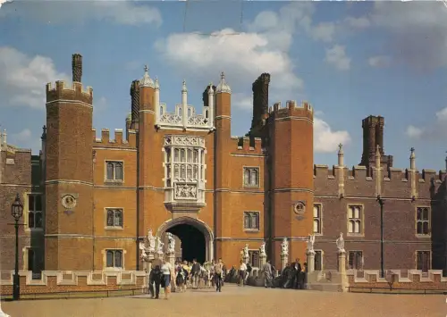 B87279 hampton court palace middlesex uk