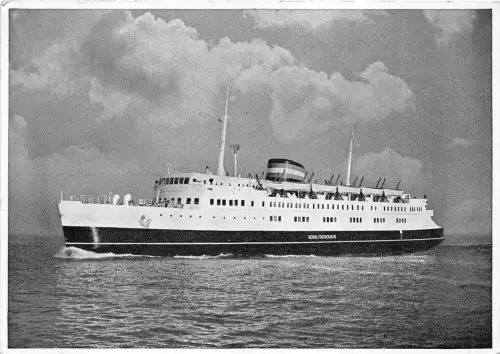 Bg33005 kong frederik IX gedser grossenbrode germany ship bateaux