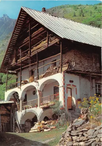 BR14296 La Vallouise Maison typique france
