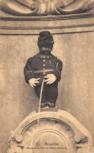 BR32117 Bruxelles Mannecken - Pis en soldat francais belgium