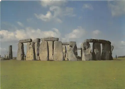 BT18303 stonehenge witlshire uk