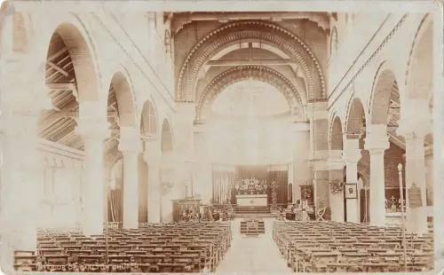 BR70422 Interieur von Carlton Church UK