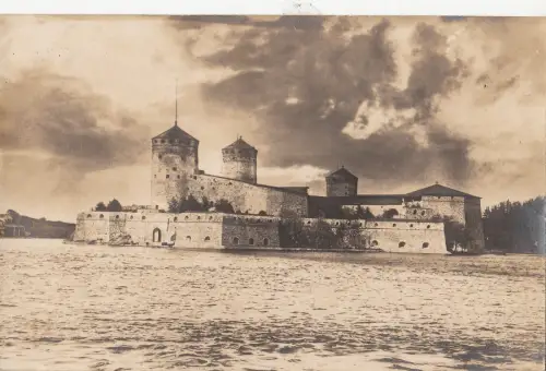 B81470 Burg Finnland Vorder-/Rückbild