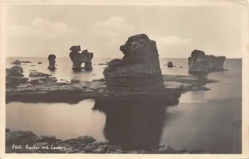 B95014 faro raukar vid lauters echtfoto schweden