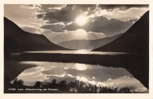 BR47406 Lom aftenstemning ved ottavann Norwegen