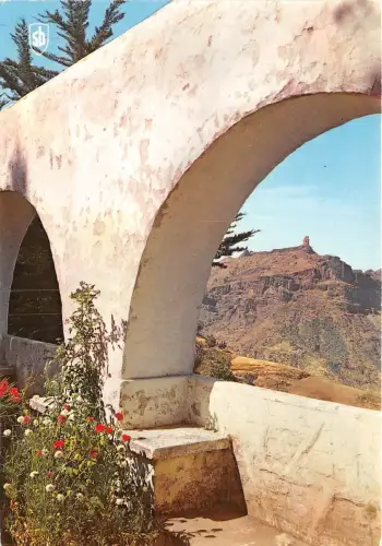 BG11957 gran canaria roque nublo desde el parador de tejeda spain