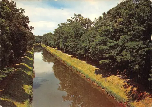 BR2769 Redon Le canal de Nates a Brest france