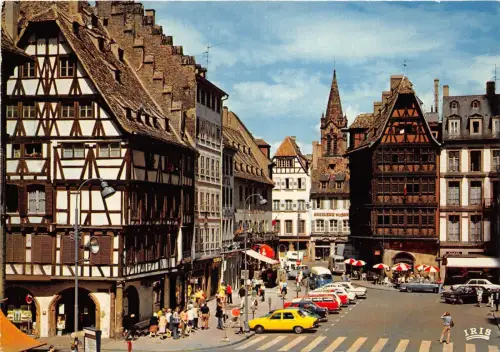BR3183 Place de la Cathedrale Farmacie du Cerf et maison Kammerzell Frankreich
