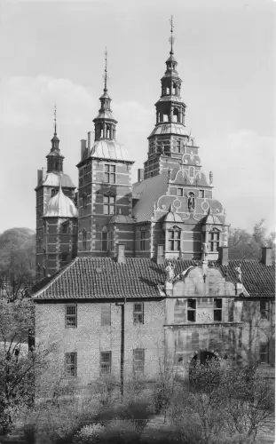 Lot127 Echtfoto Dänemark Gebäude