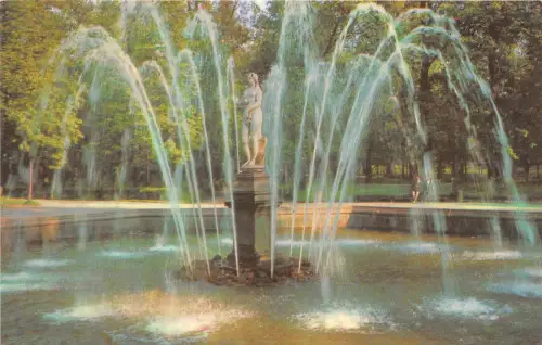 BR9837 Petrodvorets Der Vorabendbrunnen Russland