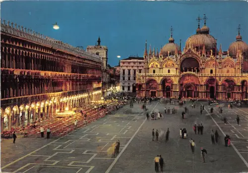 BG11341 venezia piazza s marco prime luci italy