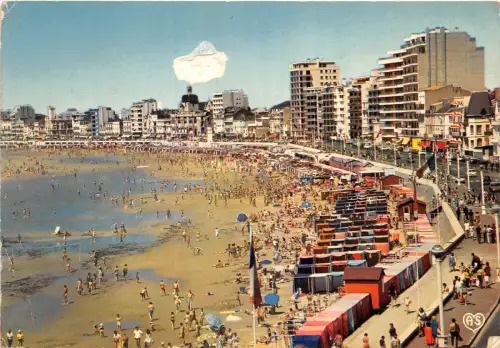 BR1605 Frankreich Les Sables d'Olonne Le Remblai vers l'Horloge