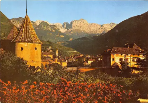 BG17912 bolzano castel mareccio con il catinaccio italy