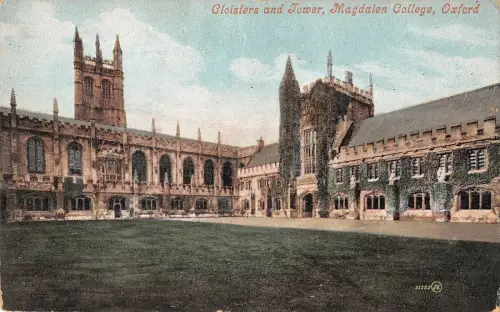 BR94380 Kreuzgang und Turm Magdalen College Oxford UK