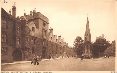 BR94751 Oxford Balliol College and Martyrs Memorial UK