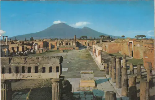 BG28007 pompei foro civile italy