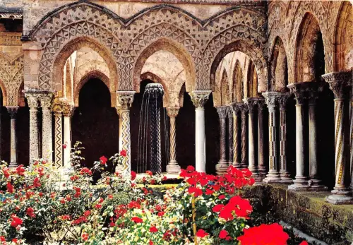 B58606 Monreale Interno del Chiostro italy