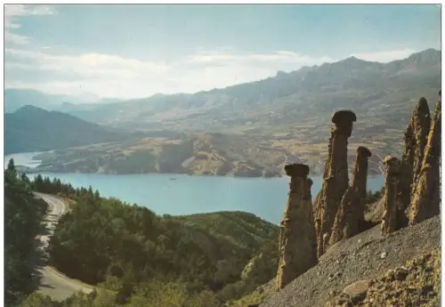 BR9695 Lac de Serre Poncon Les demoiselles Coiffees Frankreich