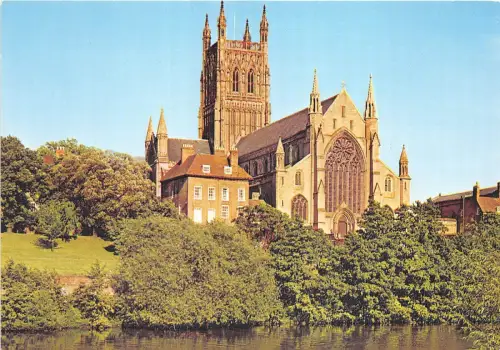 BT18011 worcester cathedral and river servern uk