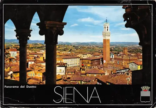 B58295 Panorama del Duomo Siena Italien