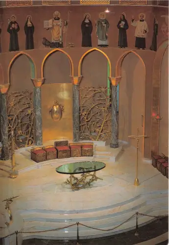 B84481 basilika s rita il nuevo presbiterio di giacomo manzu italien