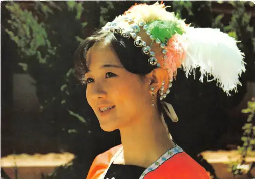 BR25738 GFirl Women Japan 2 Scans Japan