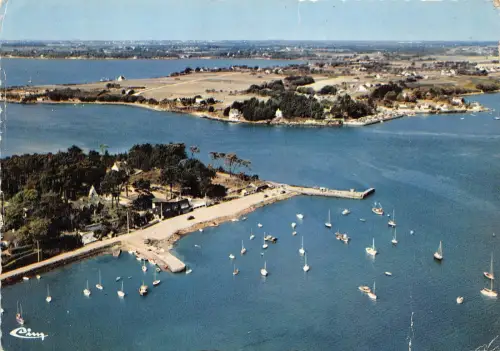 BR3799 Vue aerienne Ile aux Moines france