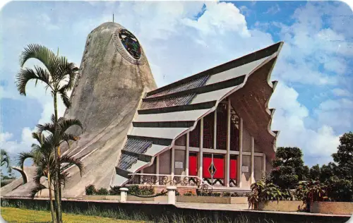 BG21388 Eine katholische Knabenschulkirche in Taichung China