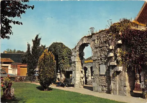 BR229 Square des penitents Louviers france