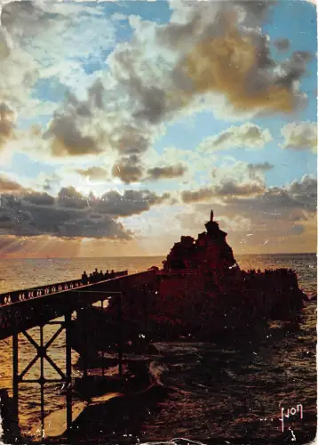 BR8833 Coucher de Soleil sur la Rocher de la Vierge Biarritz Frankreich