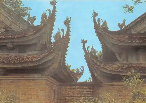 BG20859 das Dach der Tay Phuong Pagode Ha Tay Vietnam